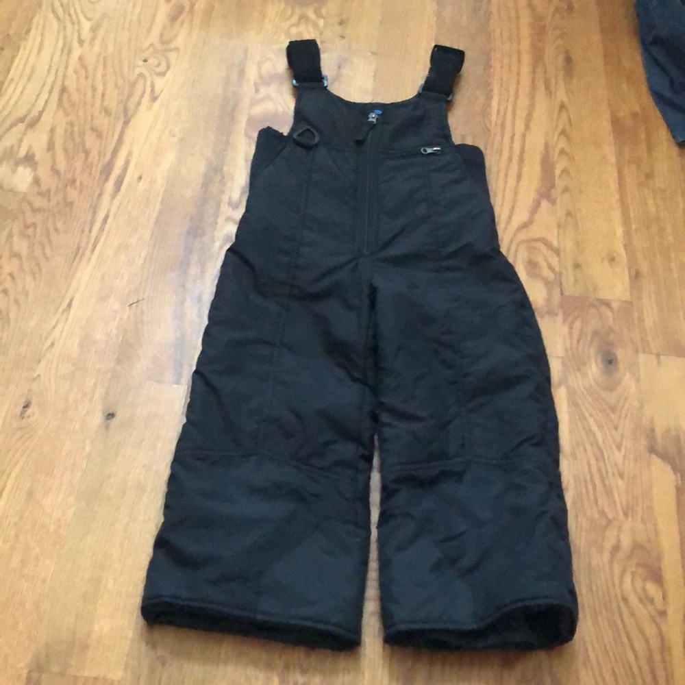 Rawik size 4 snow bibs
